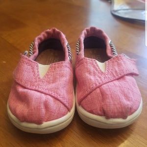Toms toddler size 3